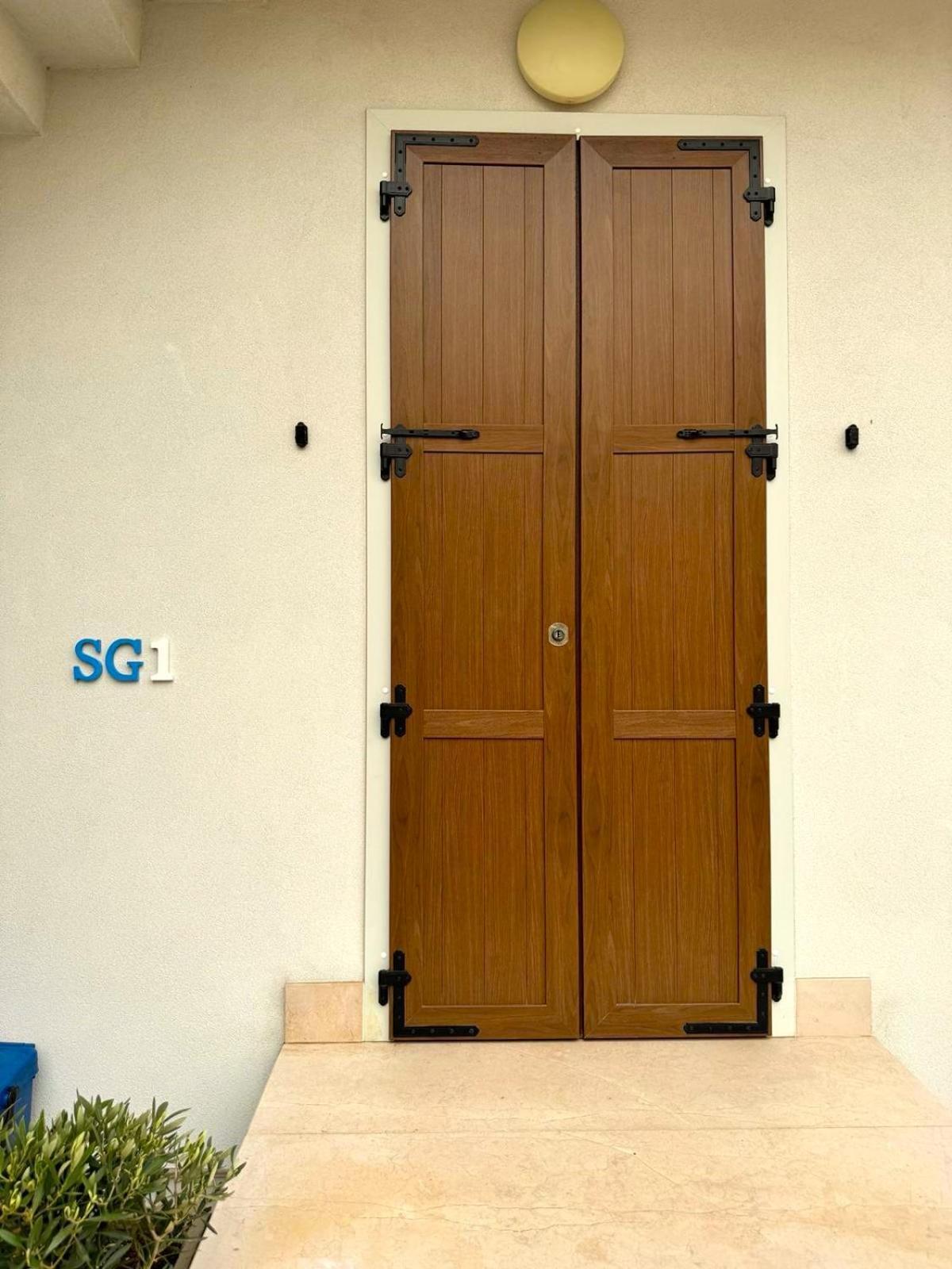 Sg Rooms - Casa Laura Peschiera del Garda Eksteriør billede