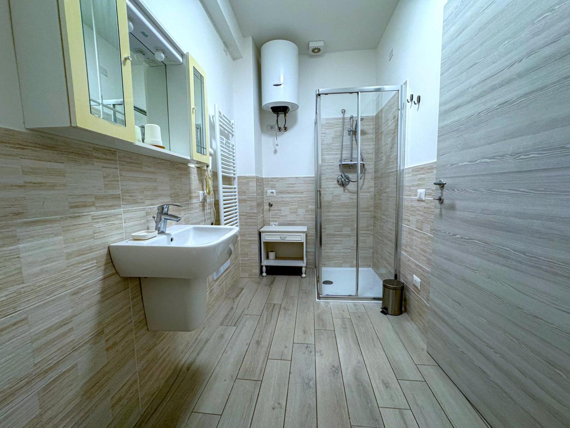 Sg Rooms - Casa Laura Peschiera del Garda Eksteriør billede