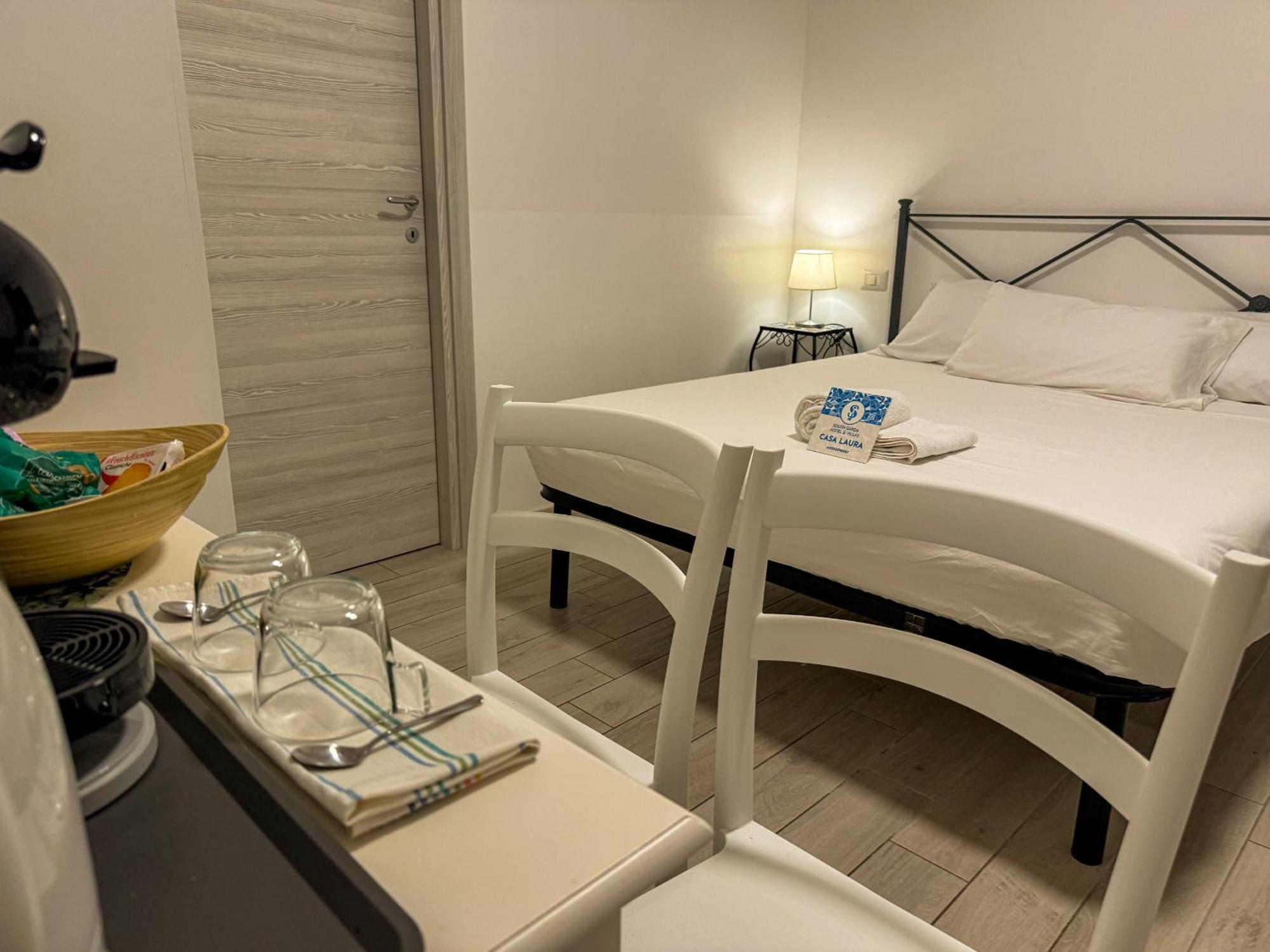 Sg Rooms - Casa Laura Peschiera del Garda Eksteriør billede